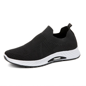 Sneakers sportive leggere alla moda da uomo <span class=keywords><strong>scarpe</strong></span> Casual traspiranti antiscivolo per la camminata primaverile che corre in maglia superiore Slip-On - Product Image 5