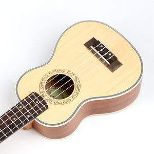 <span class=keywords><strong>Ukulele</strong></span> <span class=keywords><strong>concert</strong></span> <span class=keywords><strong>Deviser</strong></span> UK24-50 avec dessus en épicéa et fond et côtés en sapelli - Product Image 2