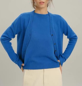 2025 Wholesale Custom Winter New Fashion Cashmere <strong>Cardigan</strong> and Crew Neck Cashmere T-Shirt <strong>Sets</strong> Cashmere <strong>Twin</strong> <strong>Set</strong> - Product Image 3