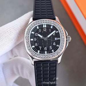 Reloj de Cuarzo para Mujer, Diseño de Marca 2025, Lujoso, Blanco, Minimalista, Deportivo, con Caja de Acero Inoxidable, Resistente al Agua, con Correa de Goma - Product Image 3