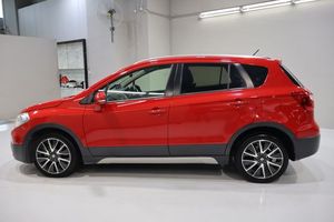 Suzuki <span class=keywords><strong>SX4</strong></span> S-<span class=keywords><strong>Cross</strong></span> SUV 2015, Benzina, Sedili in Pelle, Cambio Automatico, Bassa Manutenzione, Pronta per l'Avventura Urbana - Product Image 3