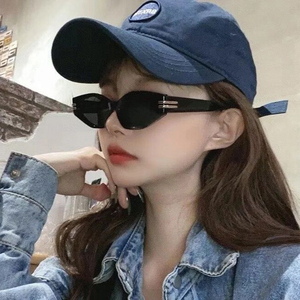 One Dollar Cheap <strong>Bulk</strong> Wholesale Style Women Men Plastic Rectangle Gafas Promotion <strong>Sunglasses</strong> - Product Image 1