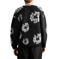 Vente en gros de vêtements d'hiver chauds et personnalisés en tricot noir et blanc cardigan unisexe en tricot jacquard mohair pelucheux pour femme
