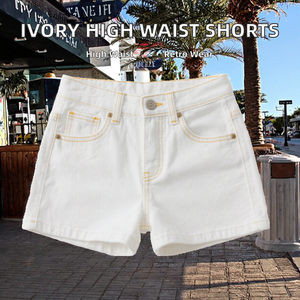 Shorts en jean ivoire vintage pour femme, taille haute, 5 poches, décontractés d'été, blancs avec surpiqûres jaunes et rivets - Product Image 2