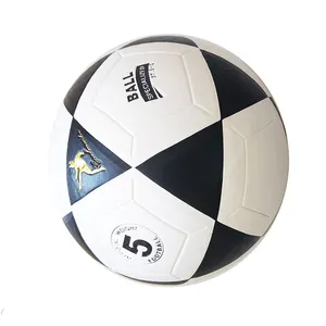 Boule de football en cuir noir personnalisé, pour sports d'extérieur ou d'intérieur, fournitures de ballon de football, 2021