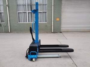 WELIFTRICH Semieléctrico 500kg 1300mm Apilador de elevación automática Apilador de carga automática portátil Elevador de palés - Product Image 3