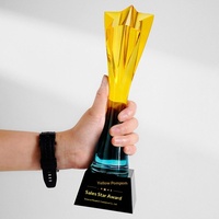 Trophée en cristal à dégradé de couleurs, colonne torsadée créative, récompense pour employé de l'année, compétition de badminton, souvenir de retraite