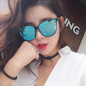 Lunettes de soleil Qianai pour femme, monture irrégulière marron, protection UV Type 3, pour tenues mode, fêtes et conduite - Product Image 4