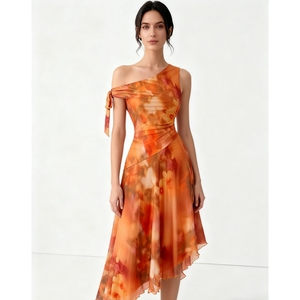 ชุดเดรสแฟชั่นสำหรับผู้หญิง ดีไซน์หรูหรา ไหล่เฉียง ผ้าตาข่ายพิมพ์ลาย เหมาะสำหรับใส่ไปเที่ยวพักผ่อน - Product Image 2