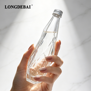 Botella de Vidrio Transparente de Forma Irregular de 350ml, 500ml, 750ml para Licores, Whisky, Vodka, Tequila, con Tapa de Rosca, Venta al Por Mayor Personalizada - Product Image 2