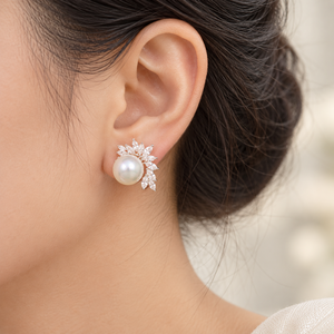 Orecchini a Perno con Petali di Perla per Donne, Gioielli Eleganti Vintage alla Moda - Product Image 2