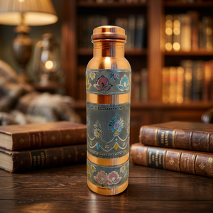 Botella de Agua Ecológica de Cobre Puro Cepillado Premium con Diseño Floral Meenakari Plateado, 100% Hermética, Ayurvédica, para el Hogar - Product Image 3
