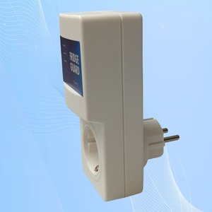 Protector de Refrigerador Estilo Europeo Fridge Guard 7A 10A 13A, Regulador de Voltaje Monofásico de 220V AC - Product Image 2