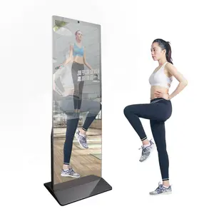 43 "Standee หน้าจอ Capacitive สัมผัสกระจกวิเศษแบบโต้ตอบป้ายดิจิตอลและแสดงเล่นโฆษณาตู้จอภาพ