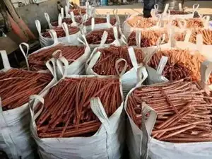 Cabos de cobre isolados de alto grau e sucata de fio de cobre prontos para exportação