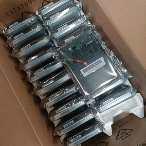 Disco Duro para Vigilancia WD10PURX de 1 TB, 3.5'', SATA 6 Gb/s, 5400 RPM, 64 MB, Disco Duro Interno para Grabación de Video con Cámaras de Seguridad NVR DVR - Product Image 1