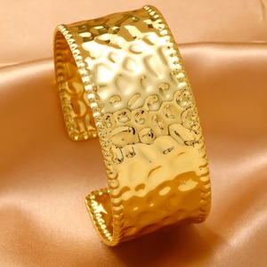 Bestverkochte onregelmatige open armband 316L roestvrij staal 18K verguld waterdicht elegante sieradenset voor modieuze looks - Product Image 3