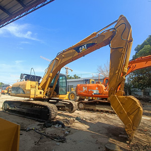 Excavadora Usada Caterpillar 320C 320CL 320B 320BL 320D 320D2 320DL 320GC de 20 Toneladas con Motor de 110KW y Capacidad de Cucharón de 1.3m³ - Product Image 6