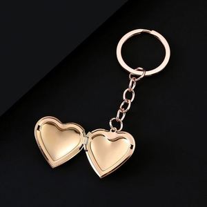 Espejo de Moda con Acabado Metálico Liso, Puede Contener Fotos, Caja de Fotos en Forma de Corazón Color Durazno, Llavero de Acero Inoxidable - Product Image 4