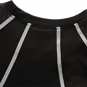 Haut de protection contre les éruptions cutanées pour le combat, l'entraînement et les sports nautiques pour hommes, léger et durable - Product Image 3