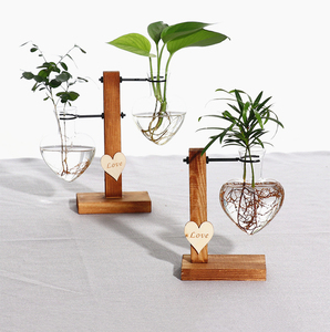 <span class=keywords><strong>Pot</strong></span> de fleur transparent décor à la maison plantes salon support Vertical <span class=keywords><strong>en</strong></span> bois Vase <span class=keywords><strong>en</strong></span> <span class=keywords><strong>verre</strong></span> hydroponique <span class=keywords><strong>en</strong></span> forme de coeur - Product Image 3