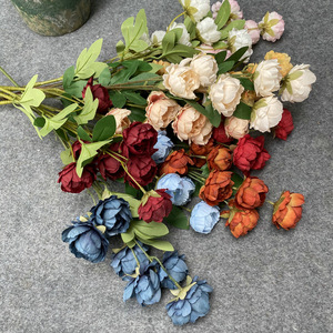 Fleurs artificielles Queyiyi, pivoines délicates à 6 têtes, branche de 30cm à 100cm, accessoires de décoration pour mariage et maison - Product Image 1