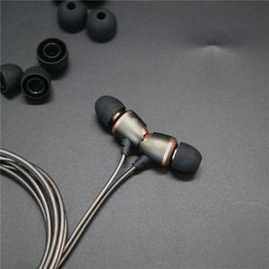Puntas de Silicona para Auriculares de 6.0mm, de un Solo Color, para Auriculares Intrauditivos - Product Image 3