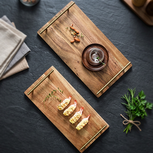 Plateau de service rectangulaire en bois avec poignée pour la présentation des aliments, finition naturelle non traitée, usage résidentiel - Product Image 4