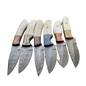 Cuchillo de hoja fija Drop Point de acero de Damasco con mango colorido, personalizable para caza, camping y supervivencia - Product Image 1