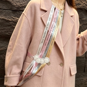 Cinta Antimanipulación Desechable Extra Larga con Logotipo Personalizado Impreso en Lámina Dorada para Prevenir Pruebas Maliciosas de Ropa y Devoluciones - Product Image 1