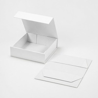 Boîte cadeau rectangulaire pliable blanche personnalisée avec couvercle à charnière pour l'emballage de produits de vente au détail, bijoux, cosmétiques, bougies et coffrets cadeaux