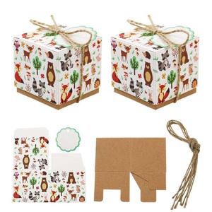 Caja <span class=keywords><strong>de</strong></span> Regalo Compacta <span class=keywords><strong>de</strong></span> Papel Azul y Dorado para Fiesta <span class=keywords><strong>de</strong></span> Graduación <span class=keywords><strong>con</strong></span> Diseño <span class=keywords><strong>de</strong></span> Birrete <span class=keywords><strong>de</strong></span> Licenciado - Empaque Ecológico para <span class=keywords><strong>Dulces</strong></span> - Product Image 4