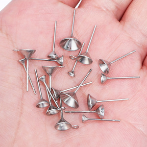 Postes para pendientes de acero inoxidable con forma triangular para la fabricación de pendientes, accesorios de joyería 0049 - Product Image 2