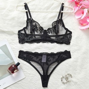 Conjunto de Lencería Femenina de Encaje Floral, Conjunto de 2 Piezas con Sujetador con Aros y Tanga de Malla Transparente, Elegante Conjunto de Ropa Interior Femenina - Product Image 6