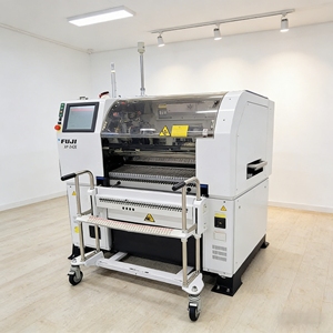 Máquina de Colocación de Componentes Fu-ji XP243E Reacondicionada, Colocación Automática de SMD, Línea de PCB de Alta Velocidad, Ensamblaje SMT Rentable - Product Image 5