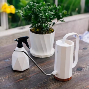 RUIPU 1200mL Regadera de plástico de estilo moderno Forma cilíndrica con varilla larga de acero inoxidable antigoteo para uso en el jardín - Product Image 4