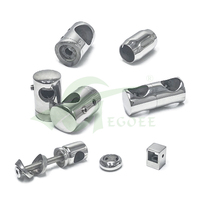 Accessoires de rampe d'escalier en acier inoxydable de haute qualité sur mesure pour hôtels, support de tube au design contemporain, antirouille