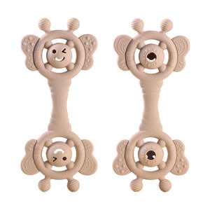 Jouet <span class=keywords><strong>de</strong></span> <span class=keywords><strong>dentition</strong></span> et hochet en silicone <span class=keywords><strong>de</strong></span> qualité alimentaire pour bébé, en forme <span class=keywords><strong>de</strong></span> <span class=keywords><strong>fraise</strong></span>, souple et confortable, pour nouveau-nés - Product Image 2