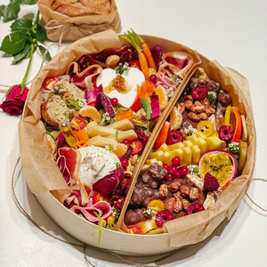 Nhà Máy Trực Tiếp Bán Biểu Tượng Tùy Chỉnh Gỗ Phô Mai Hộp Tròn Bánh Dùng Một Lần Ăn Trưa Phô Mai Platter Giáng Sinh Container Thực Phẩm - Product Image 1