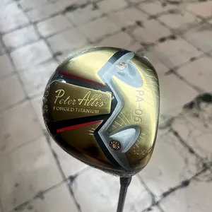 Driver de <span class=keywords><strong>golf</strong></span> OEM personnalisé, réglable en degrés (9 et 10,<span class=keywords><strong>5</strong></span>), tête en titane et carbone moulé, avec housse. - Product Image 1