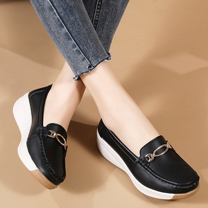 <span class=keywords><strong>Chaussures</strong></span> décontractées en cuir véritable à semelle épaisse pour femme, style 2026, légères et antidérapantes, type mocassins - Product Image 3