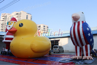 Énorme affichage d'animal artificiel d'explosion annonçant le canard jaune gonflable d'exposition gonflable pour l'événement extérieur sur l'eau
