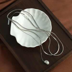 Collar de Moda con Cadena de Perlas de Imitación en Forma de Gota de Agua, Multicapa, Color Acero - Product Image 3