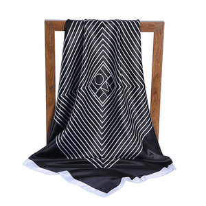 Foulard carré imprimé en satin pour femmes musulmanes, printemps-été, <span class=keywords><strong>petit</strong></span> foulard, châle, cadeau, vente en gros européenne et américaine - Product Image 4
