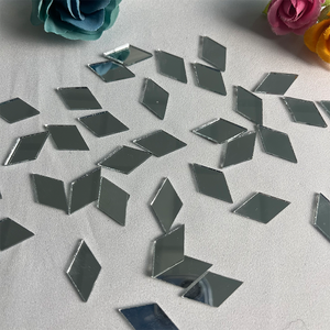 Carrelage <span class=keywords><strong>de</strong></span> mosaïque pour cuisine <span class=keywords><strong>et</strong></span> <span class=keywords><strong>salle</strong></span> <span class=keywords><strong>de</strong></span> <span class=keywords><strong>bain</strong></span> Carrelage <span class=keywords><strong>de</strong></span> mosaïque en verre pour décoration murale intérieure Mosaïque <span class=keywords><strong>miroir</strong></span> décorative - Product Image 4