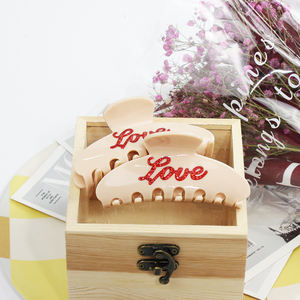 CANYUAN moda nuevo acetato letras pelo garra temperamento punto taladro garra clip personalizado personalización - Product Image 6