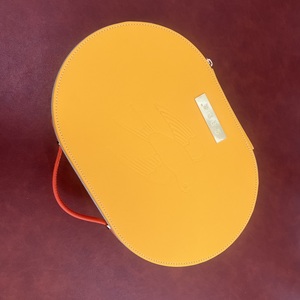 Boîte cadeau ovale en cuir PU jaune, étui de rangement portable à motif <span class=keywords><strong>hirondelle</strong></span> en relief, valise <span class=keywords><strong>d</strong></span>'emballage <span class=keywords><strong>nid</strong></span> <span class=keywords><strong>d</strong></span>'oiseau avec poignée - Product Image 5