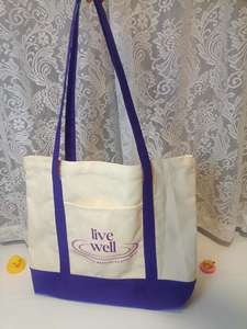 Sac fourre-tout en toile de couleur unie de taille personnalisable avec fermeture à glissière, tissu en coton moyen, personnalisation des lettres pour une utilisation publicitaire - Product Image 3