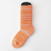 Chaussettes en coton personnalisées avec logo, pour créateur de mode, automne-hiver, chaudes, épaisses, pour jeunes filles et femmes, chaussettes mi-hautes décontractées