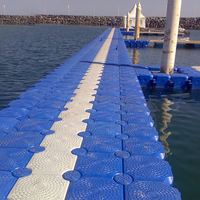Pont flottant modulaire en plastique à vendre, pontons flottants pour jet-skis